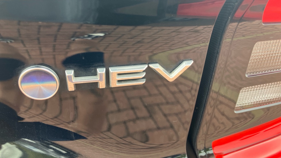 Toyota Yaris 1.5 Hybrid Design 5dr CVT Hybrid Hatchback - Image 49