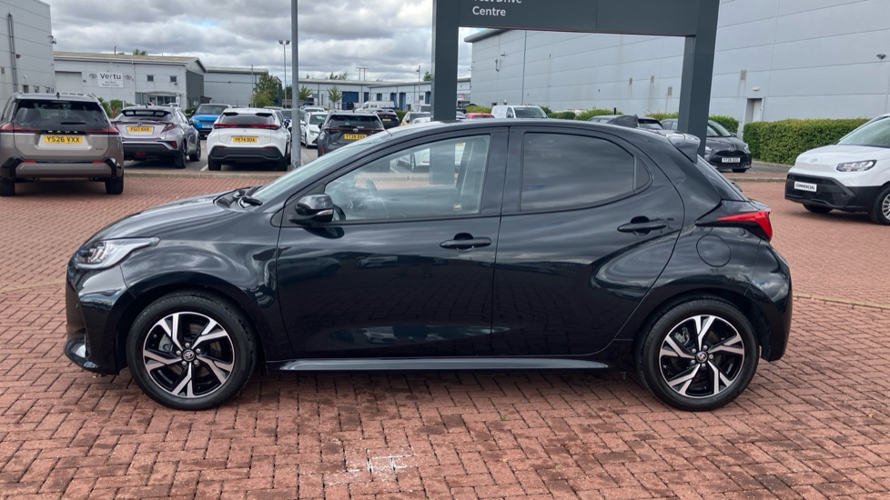 Toyota Yaris 1.5 Hybrid Design 5dr CVT Hybrid Hatchback - Image 52