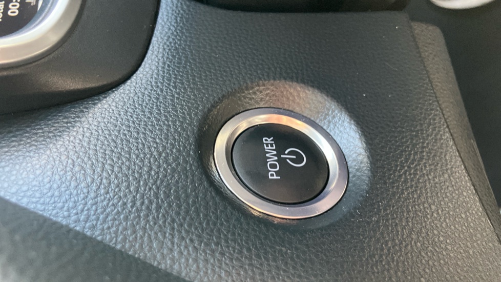 Toyota Corolla 1.8 Hybrid Design 5dr CVT Hybrid Estate - Image 16