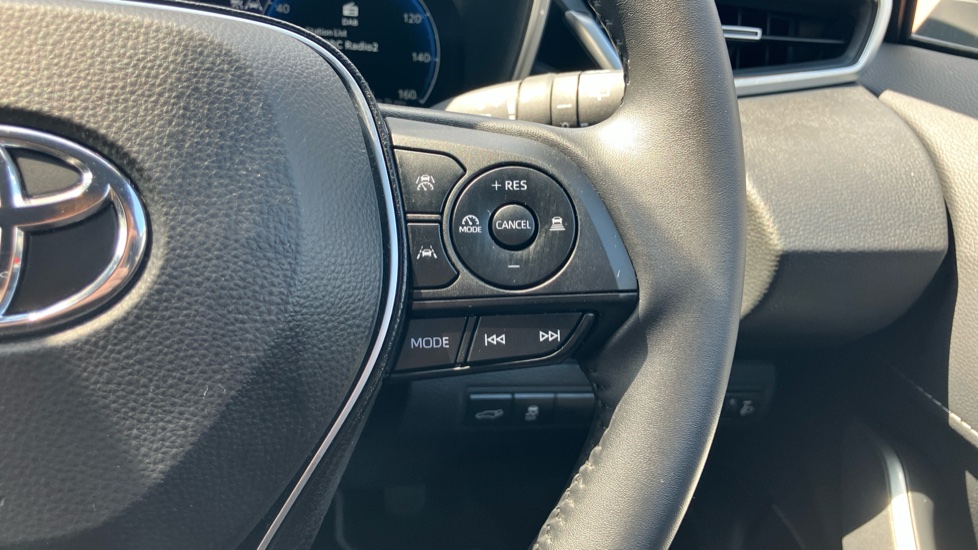 Toyota Corolla 1.8 Hybrid Design 5dr CVT Hybrid Estate - Image 29