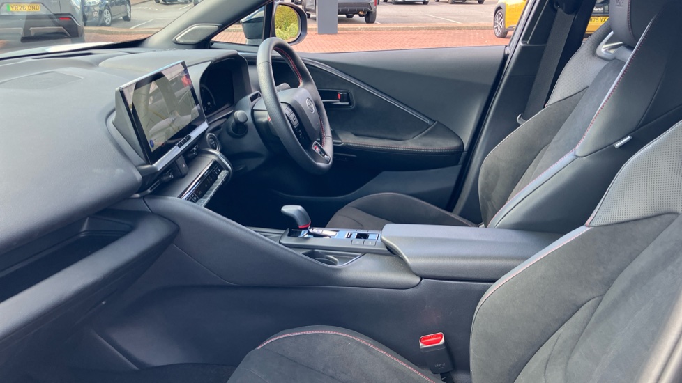 Toyota C-HR 2.0 PHEV GR Sport 5dr CVT Hatchback - Image 5