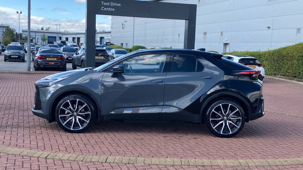 Toyota C-HR 2.0 PHEV GR Sport 5dr CVT Hatchback - Image 24