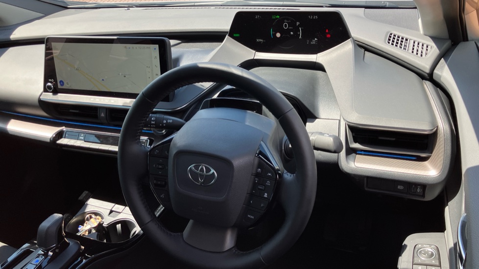 Toyota Prius 2.0 PHEV Design 5dr CVT Hatchback - Image 7