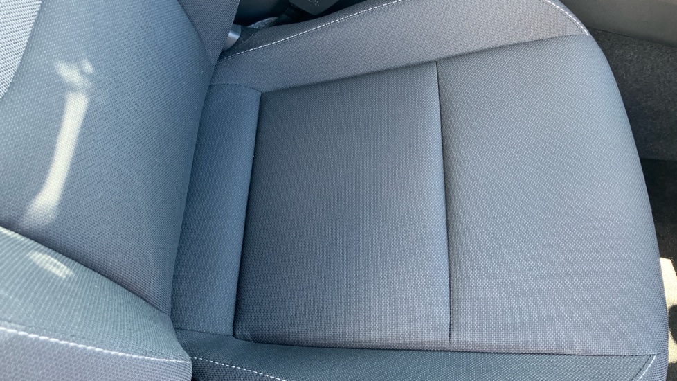 Toyota Prius 2.0 PHEV Design 5dr CVT Hatchback - Image 17