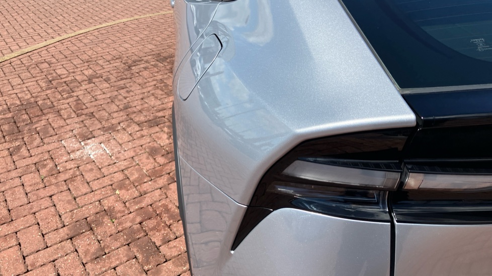 Toyota Prius 2.0 PHEV Design 5dr CVT Hatchback - Image 36