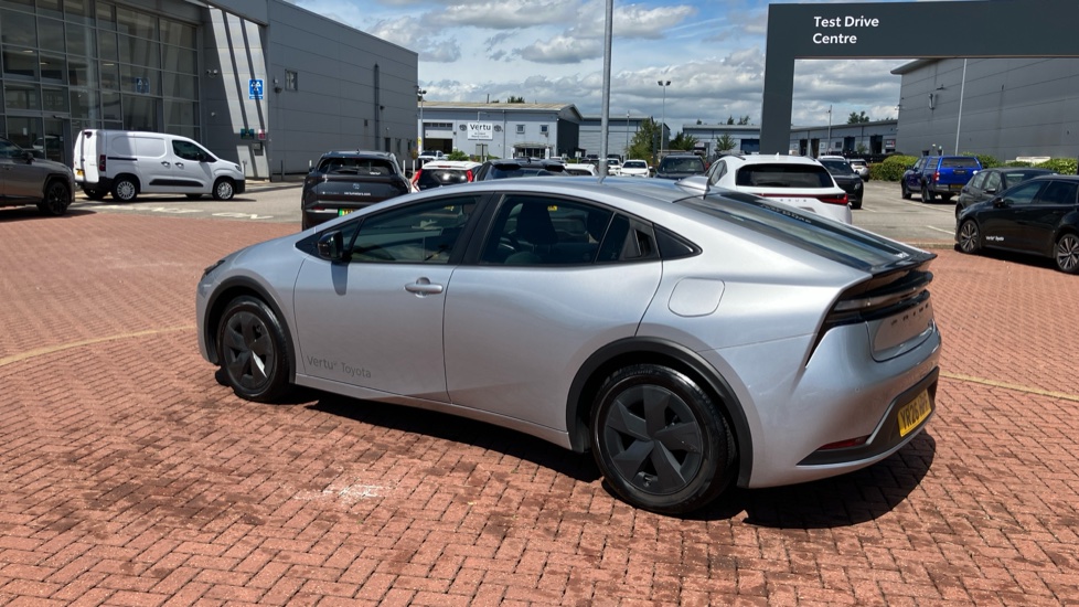 Toyota Prius 2.0 PHEV Design 5dr CVT Hatchback - Image 49