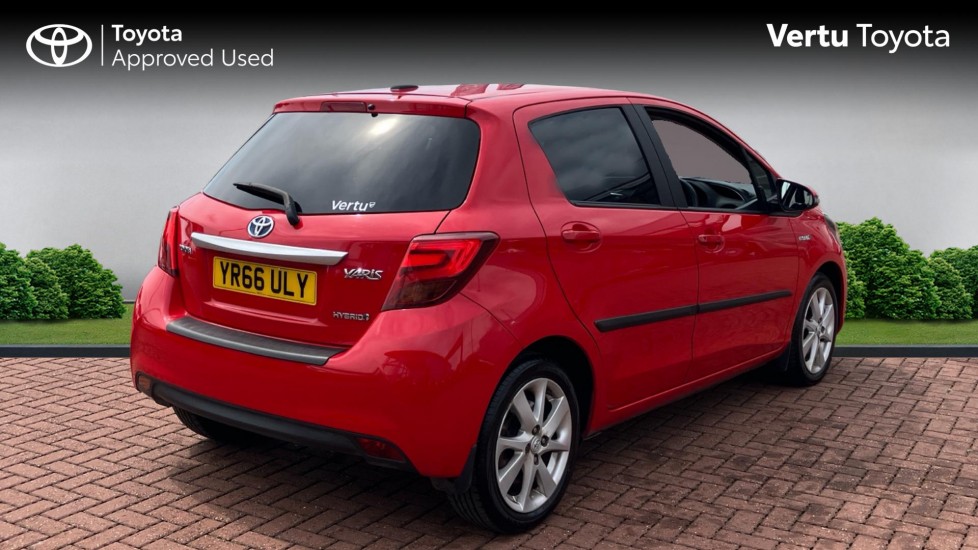 Toyota Yaris 1.5 Hybrid Excel 5dr CVT Hybrid Hatchback - Image 2