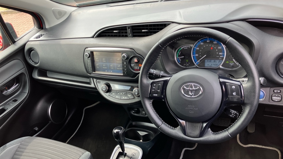 Toyota Yaris 1.5 Hybrid Excel 5dr CVT Hybrid Hatchback - Image 6