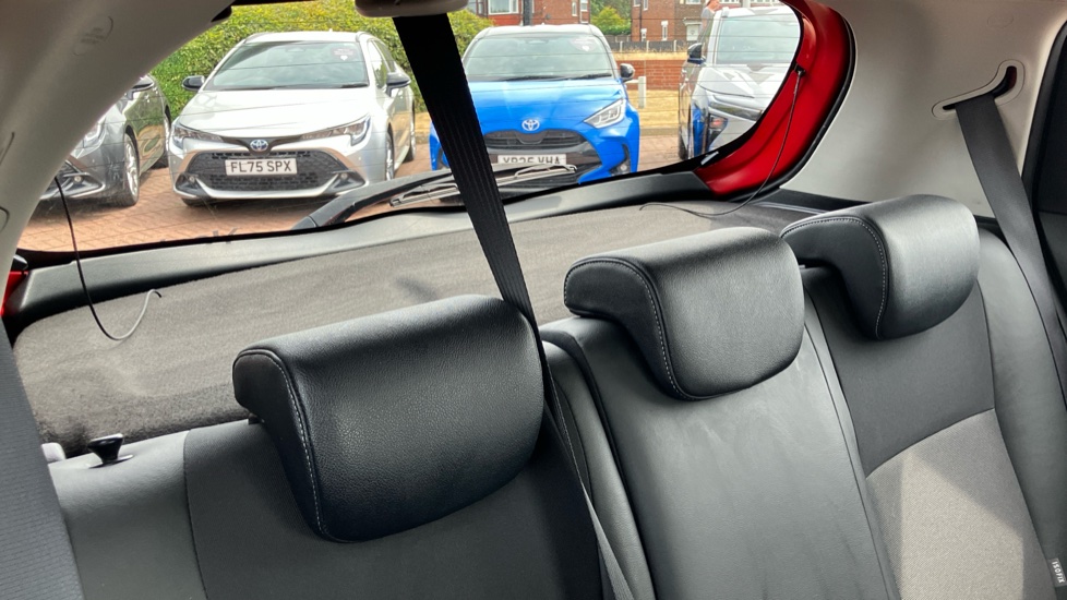 Toyota Yaris 1.5 Hybrid Excel 5dr CVT Hybrid Hatchback - Image 35