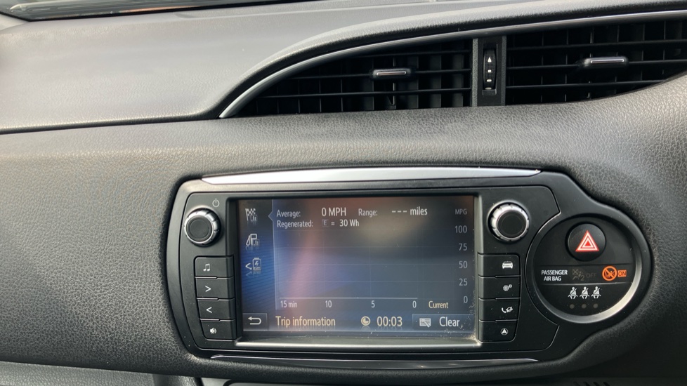 Toyota Yaris 1.5 Hybrid Excel 5dr CVT Hybrid Hatchback - Image 39