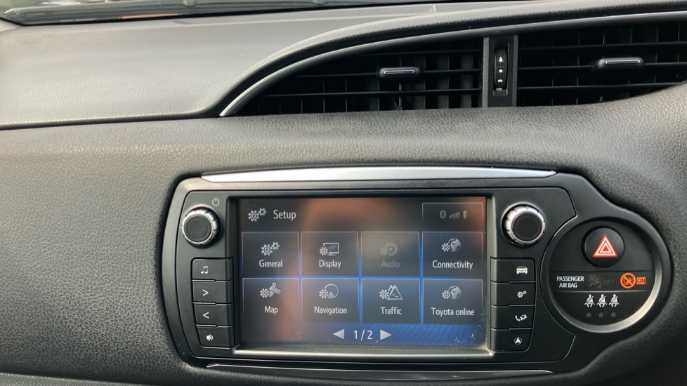 Toyota Yaris 1.5 Hybrid Excel 5dr CVT Hybrid Hatchback - Image 40