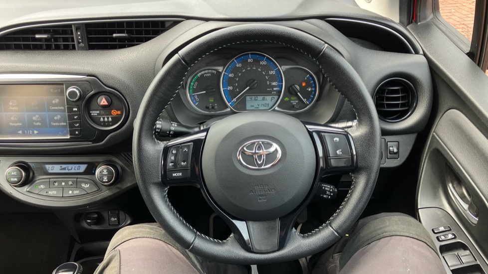 Toyota Yaris 1.5 Hybrid Excel 5dr CVT Hybrid Hatchback - Image 56