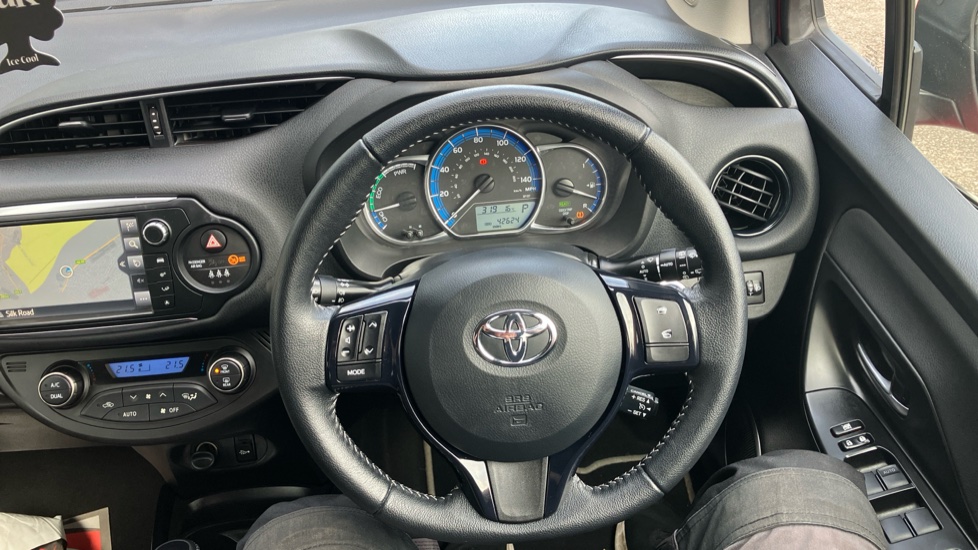 Toyota Yaris 1.5 Hybrid Excel 5dr CVT Hybrid Hatchback - Image 62