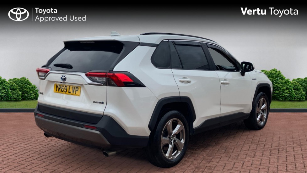 Toyota RAV4 2.5 VVT-i Hybrid Design 5dr CVT Hybrid Estate - Image 2