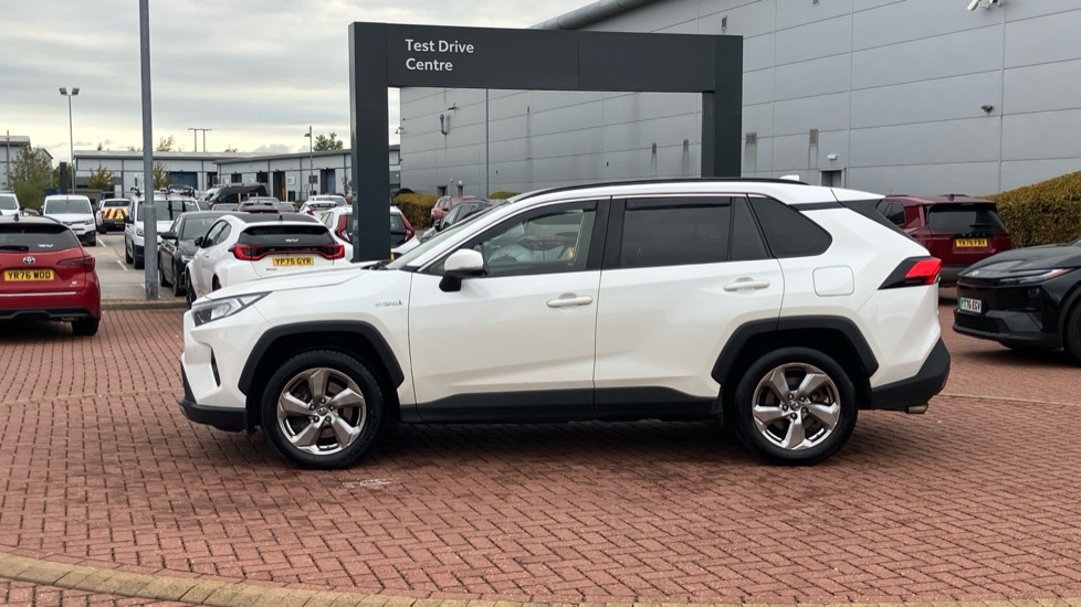 Toyota RAV4 2.5 VVT-i Hybrid Design 5dr CVT Hybrid Estate - Image 24