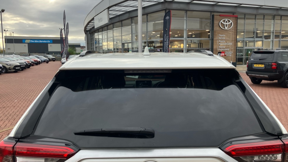 Toyota RAV4 2.5 VVT-i Hybrid Design 5dr CVT Hybrid Estate - Image 37