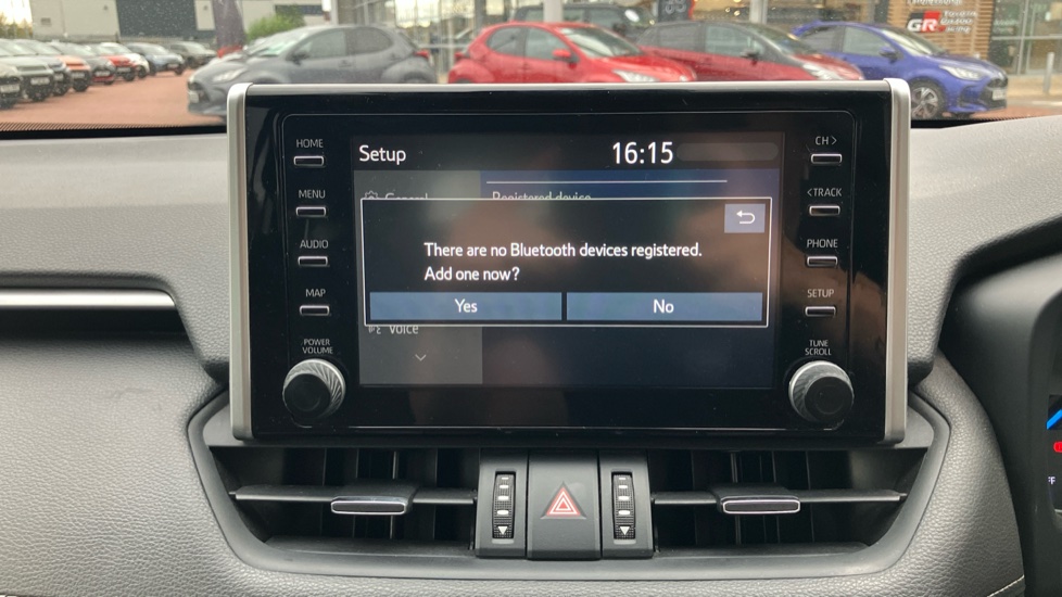 Toyota RAV4 2.5 VVT-i Hybrid Design 5dr CVT Hybrid Estate - Image 38