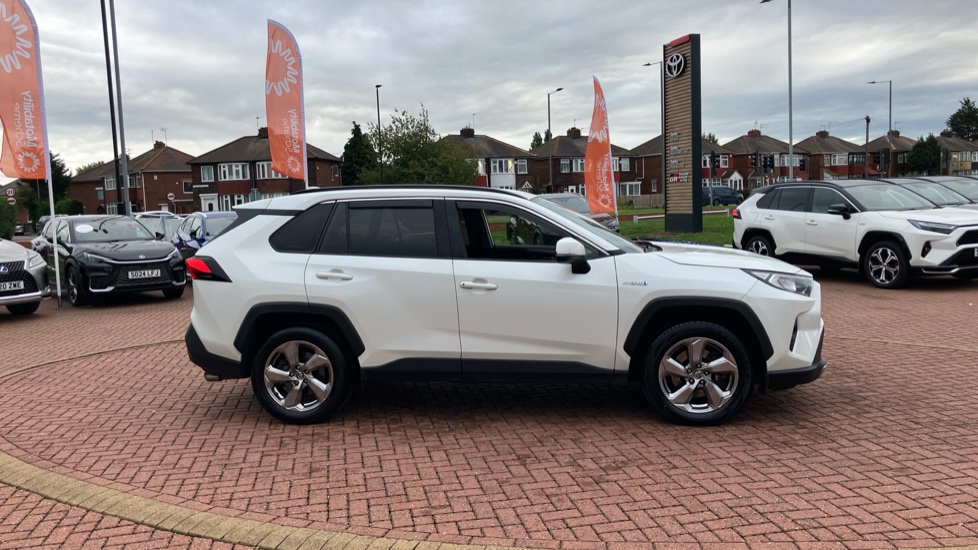 Toyota RAV4 2.5 VVT-i Hybrid Design 5dr CVT Hybrid Estate - Image 46