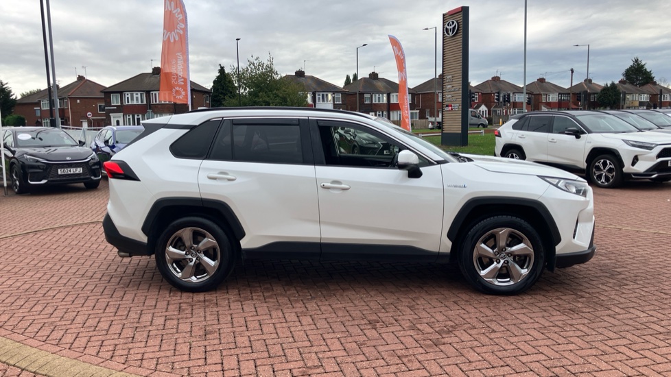 Toyota RAV4 2.5 VVT-i Hybrid Design 5dr CVT Hybrid Estate - Image 47