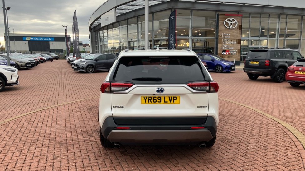 Toyota RAV4 2.5 VVT-i Hybrid Design 5dr CVT Hybrid Estate - Image 49