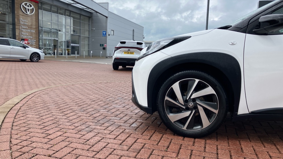 Toyota Aygo X 1.0 VVT-i Edge 5dr Petrol Hatchback - Image 25