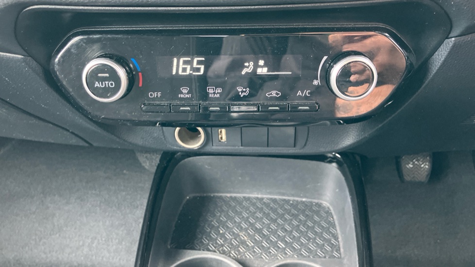 Toyota Aygo X 1.0 VVT-i Edge 5dr Petrol Hatchback - Image 33