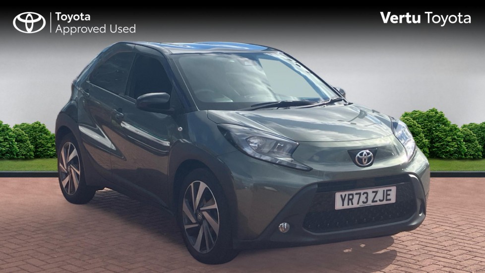Toyota Aygo X 1.0 VVT-i Edge 5dr Petrol Hatchback - Image 1