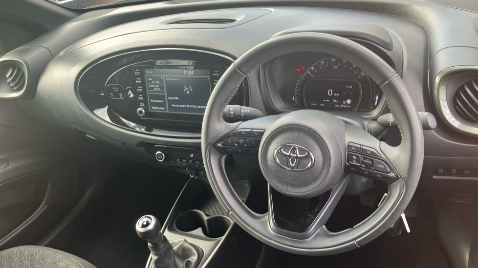 Toyota Aygo X 1.0 VVT-i Edge 5dr Petrol Hatchback - Image 6