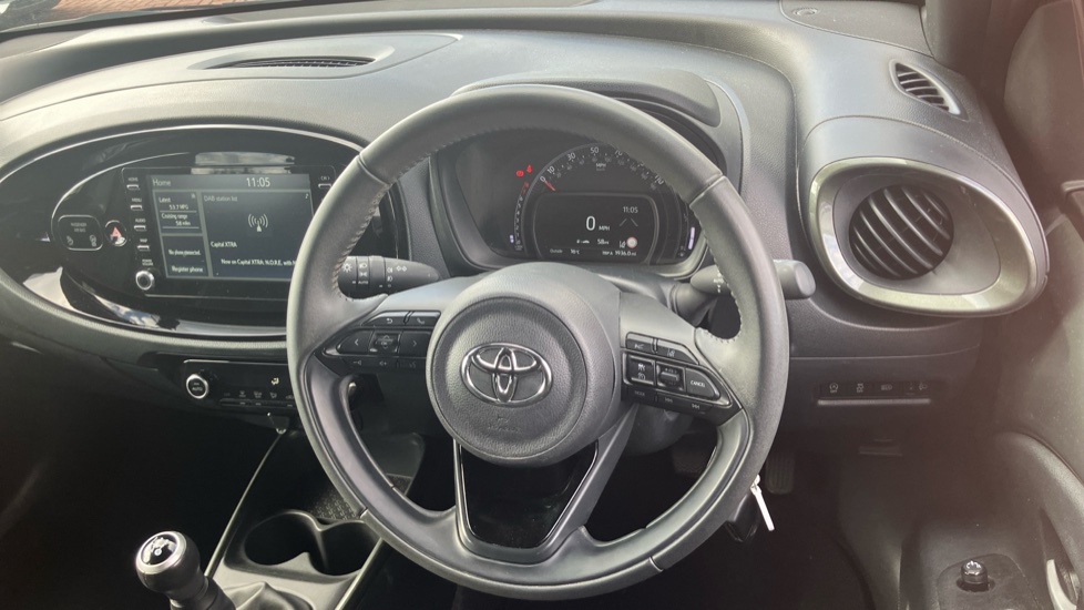 Toyota Aygo X 1.0 VVT-i Edge 5dr Petrol Hatchback - Image 7