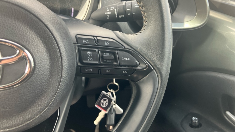 Toyota Aygo X 1.0 VVT-i Edge 5dr Petrol Hatchback - Image 29