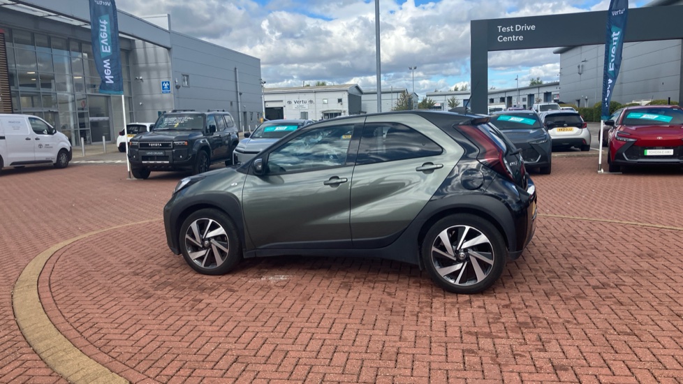 Toyota Aygo X 1.0 VVT-i Edge 5dr Petrol Hatchback - Image 47
