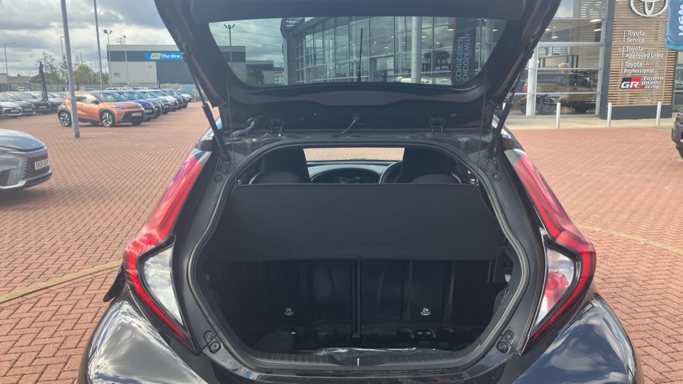 Toyota Aygo X 1.0 VVT-i Edge 5dr Petrol Hatchback - Image 55