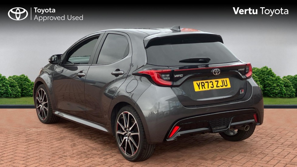 Toyota Yaris 1.5 Hybrid GR Sport 5dr CVT Hybrid Hatchback - Image 4