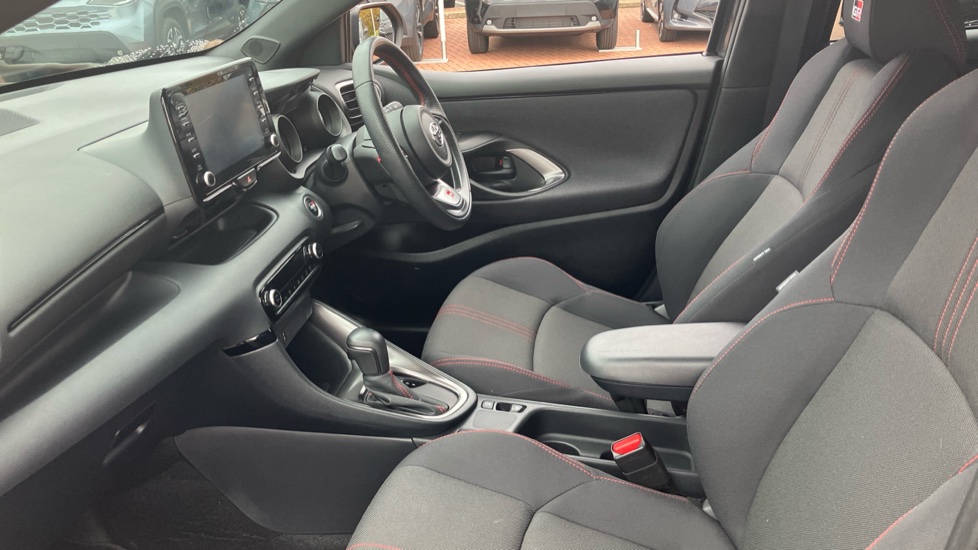 Toyota Yaris 1.5 Hybrid GR Sport 5dr CVT Hybrid Hatchback - Image 5