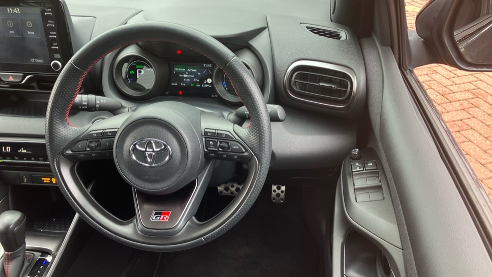 Toyota Yaris 1.5 Hybrid GR Sport 5dr CVT Hybrid Hatchback - Image 10