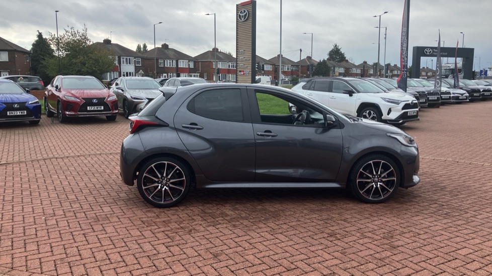 Toyota Yaris 1.5 Hybrid GR Sport 5dr CVT Hybrid Hatchback - Image 43