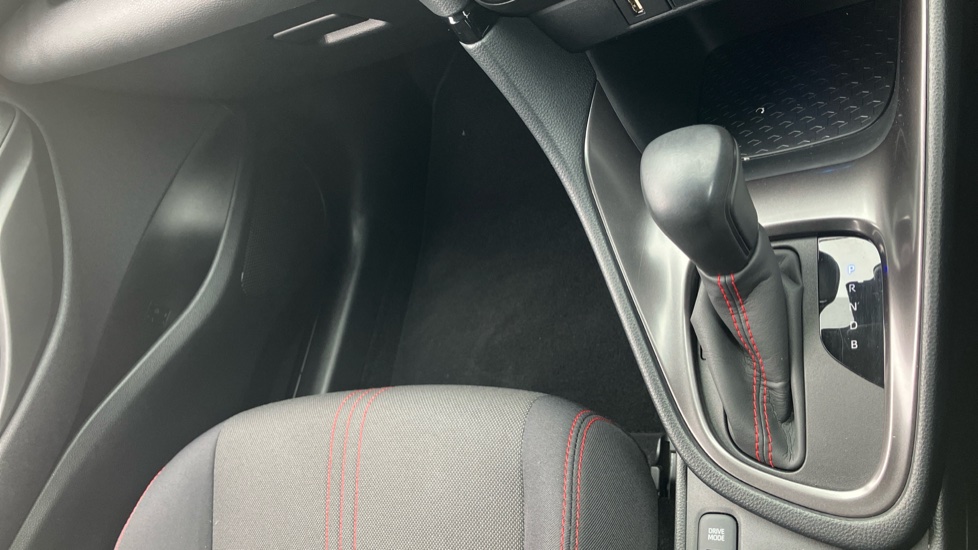 Toyota Yaris 1.5 Hybrid GR Sport 5dr CVT Hybrid Hatchback - Image 60