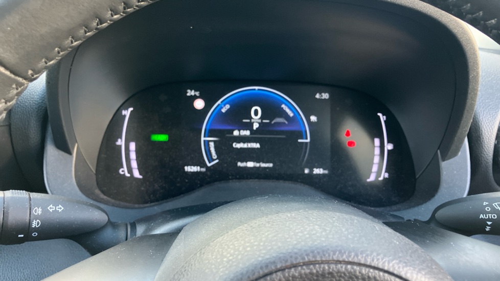 Toyota Yaris 1.5 Hybrid Design 5dr CVT Hybrid Hatchback - Image 11