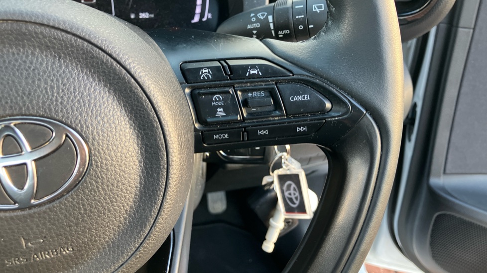 Toyota Yaris 1.5 Hybrid Design 5dr CVT Hybrid Hatchback - Image 30