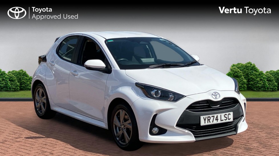 Toyota Yaris 1.5 Hybrid Icon 5dr CVT Hybrid Hatchback - Image 1