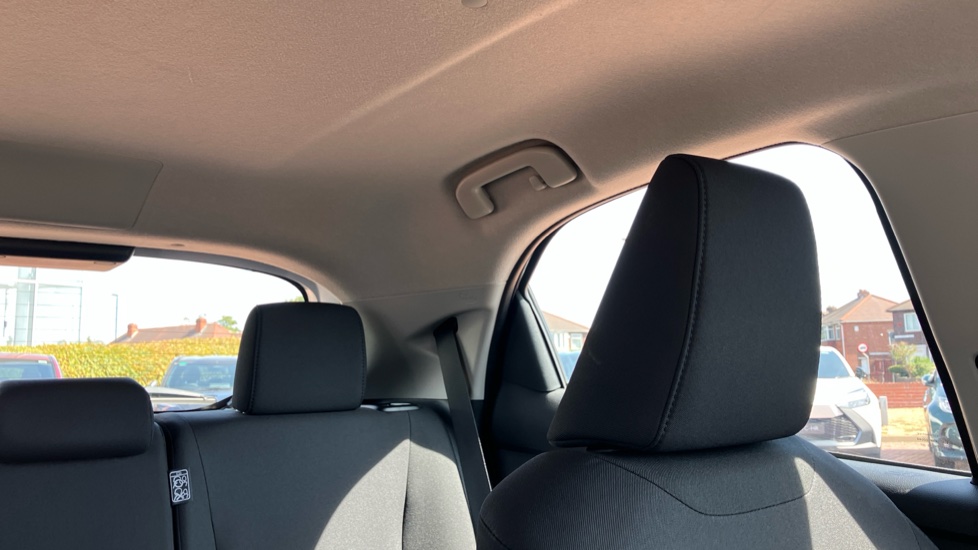 Toyota Yaris 1.5 Hybrid Icon 5dr CVT Hybrid Hatchback - Image 19