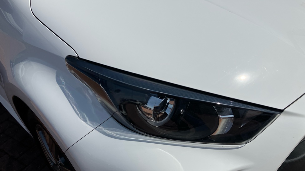 Toyota Yaris 1.5 Hybrid Icon 5dr CVT Hybrid Hatchback - Image 20