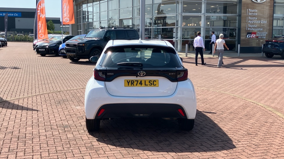 Toyota Yaris 1.5 Hybrid Icon 5dr CVT Hybrid Hatchback - Image 26