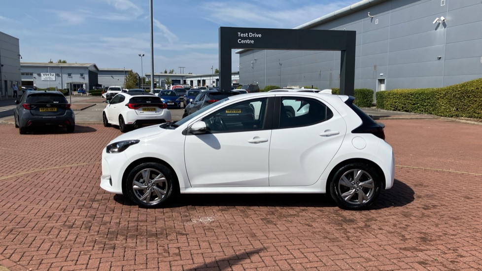 Toyota Yaris 1.5 Hybrid Icon 5dr CVT Hybrid Hatchback - Image 45
