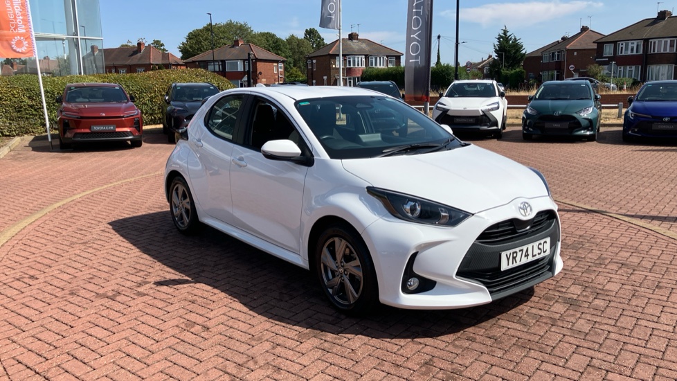 Toyota Yaris 1.5 Hybrid Icon 5dr CVT Hybrid Hatchback - Image 49