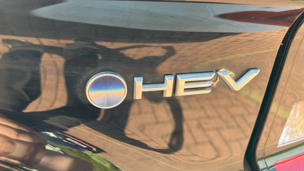 Toyota Yaris 1.5 Hybrid Icon 5dr CVT Hybrid Hatchback - Image 51