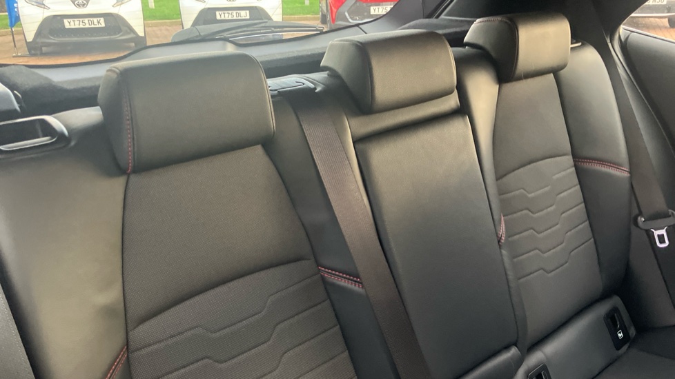 Toyota Corolla 2.0 VVT-i Hybrid Excel 5dr CVT Hybrid Hatchback - Image 20