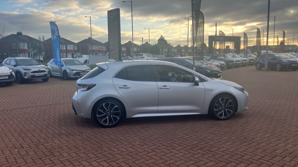 Toyota Corolla 2.0 VVT-i Hybrid Excel 5dr CVT Hybrid Hatchback - Image 36