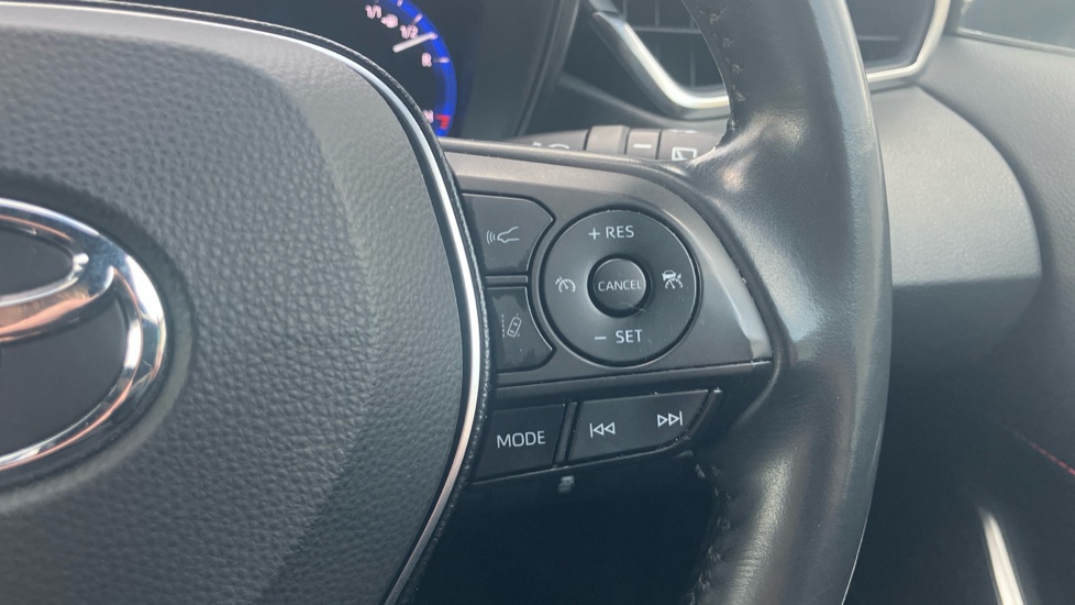 Toyota Corolla 2.0 VVT-i Hybrid Excel 5dr CVT Hybrid Hatchback - Image 41