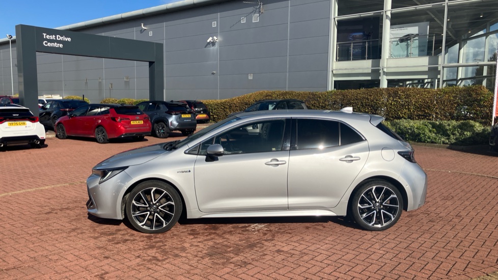 Toyota Corolla 2.0 VVT-i Hybrid Excel 5dr CVT Hybrid Hatchback - Image 48